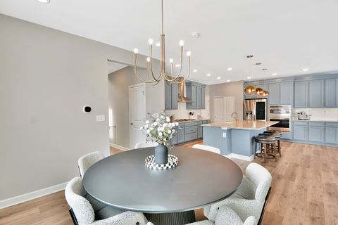 Tiny photo for 2 Potter Court, Hawthorn Woods, IL 60047 (MLS # 12588081)