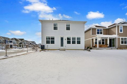 Tiny photo for 2 Potter Court, Hawthorn Woods, IL 60047 (MLS # 12588081)