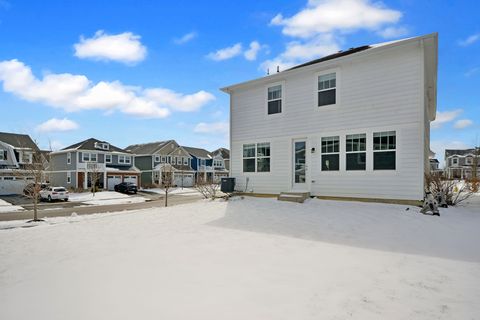 Tiny photo for 2 Potter Court, Hawthorn Woods, IL 60047 (MLS # 12588081)