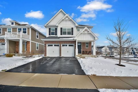 Tiny photo for 2 Potter Court, Hawthorn Woods, IL 60047 (MLS # 12588081)