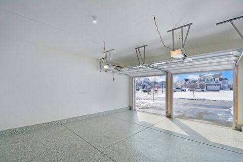 Tiny photo for 2 Potter Court, Hawthorn Woods, IL 60047 (MLS # 12588081)