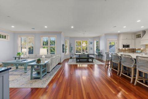 Tiny photo for 275 MERTON Avenue, Glen Ellyn, IL 60137 (MLS # 12508106)