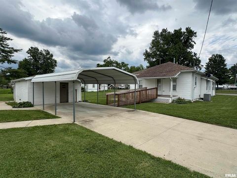 Tiny photo for 1520 Gartside Street, Murphysboro, IL 62966 (MLS # EB458534)