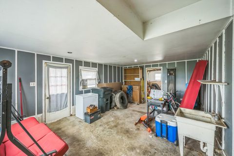 Tiny photo for 101 County Road 100 N, Ivesdale, IL 61851 (MLS # 12480071)