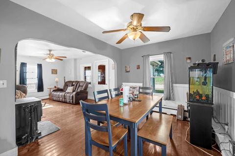 Tiny photo for 101 County Road 100 N, Ivesdale, IL 61851 (MLS # 12480071)