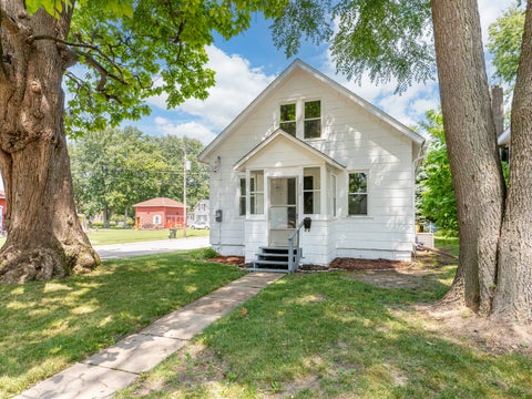 Tiny photo for 510 W 8th Street, Sterling, IL 61081 (MLS # 12752347)