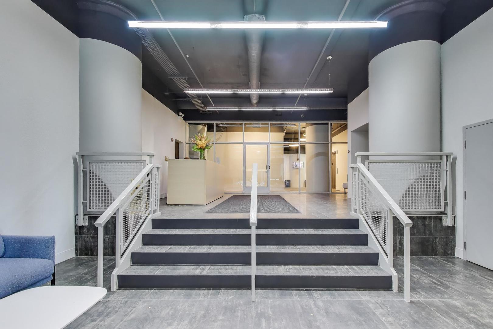 565 W Quincy Street 1603