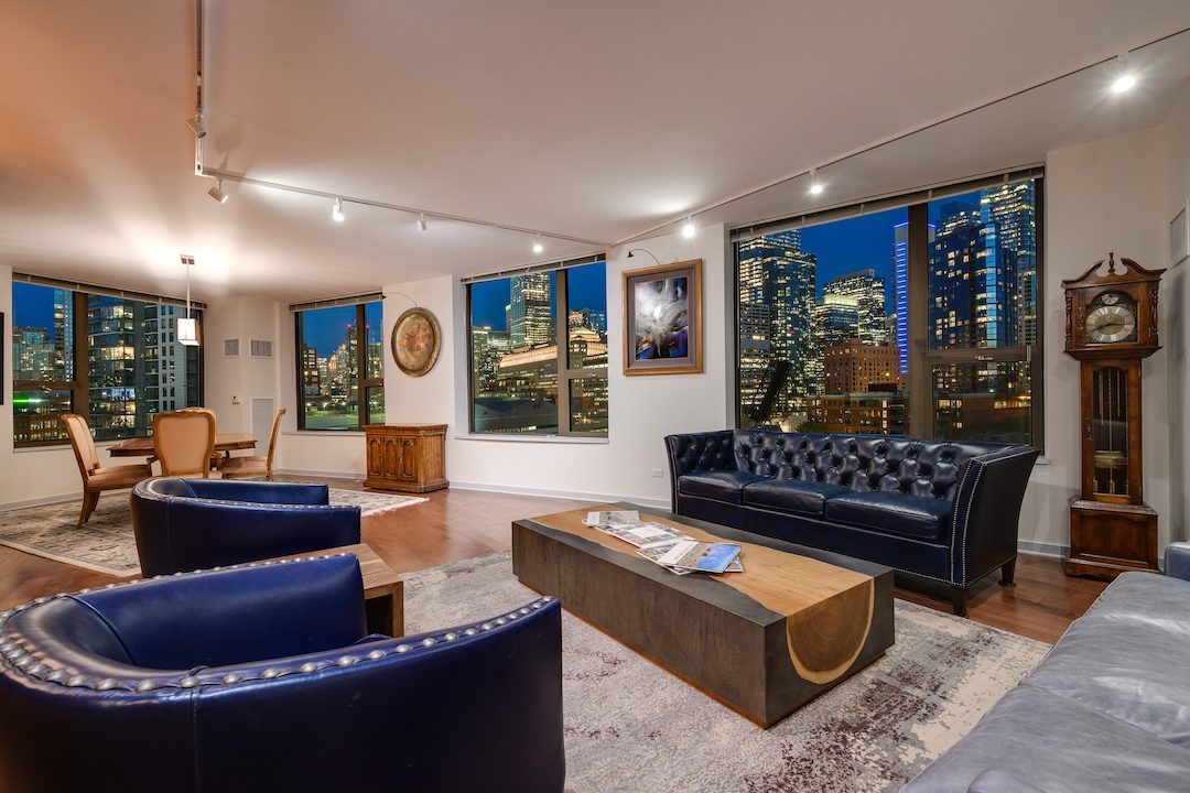 501 N Clinton Street 903