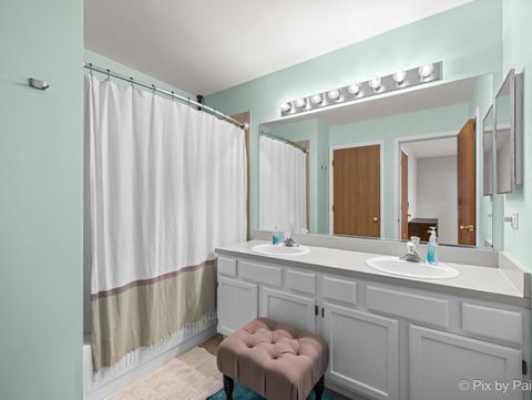 Tiny photo for 1115 Apple Hill Court, Elgin, IL 60120 (MLS # 12536908)