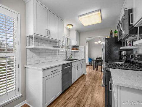 Tiny photo for 1115 Apple Hill Court, Elgin, IL 60120 (MLS # 12536908)