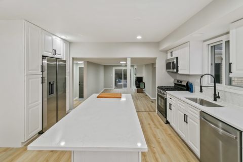 Tiny photo for 1554 CHICKASAW Drive, Naperville, IL 60563 (MLS # 12604126)