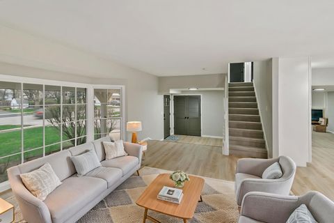 Tiny photo for 1554 CHICKASAW Drive, Naperville, IL 60563 (MLS # 12604126)