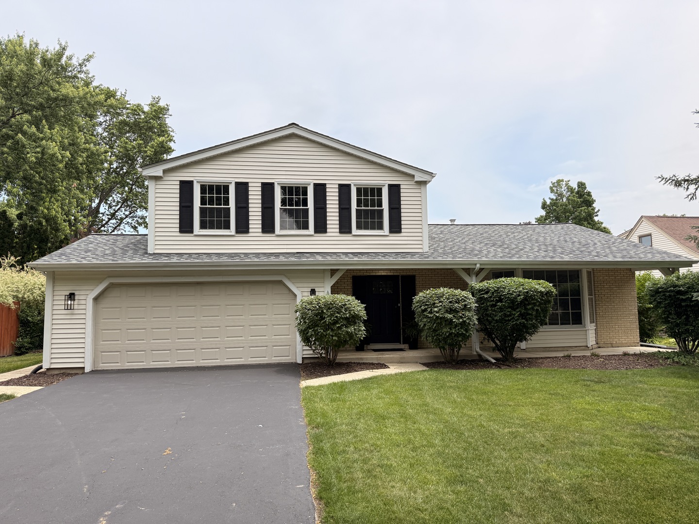 1554 CHICKASAW Drive
