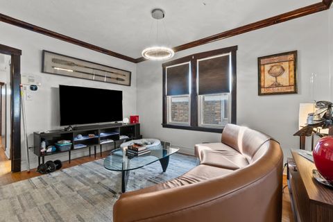 Tiny photo for 3825 Kenilworth Avenue, Berwyn, IL 60402 (MLS # 12487971)