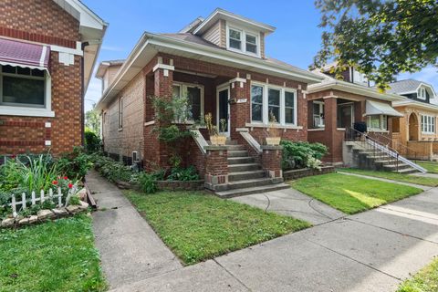 Tiny photo for 3825 Kenilworth Avenue, Berwyn, IL 60402 (MLS # 12487971)