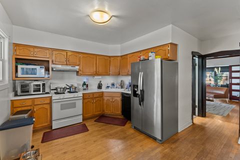 Tiny photo for 3825 Kenilworth Avenue, Berwyn, IL 60402 (MLS # 12487971)