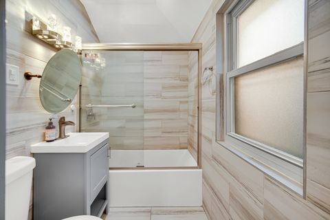Tiny photo for 6423 N Seeley Avenue, Chicago, IL 60645 (MLS # 12488412)