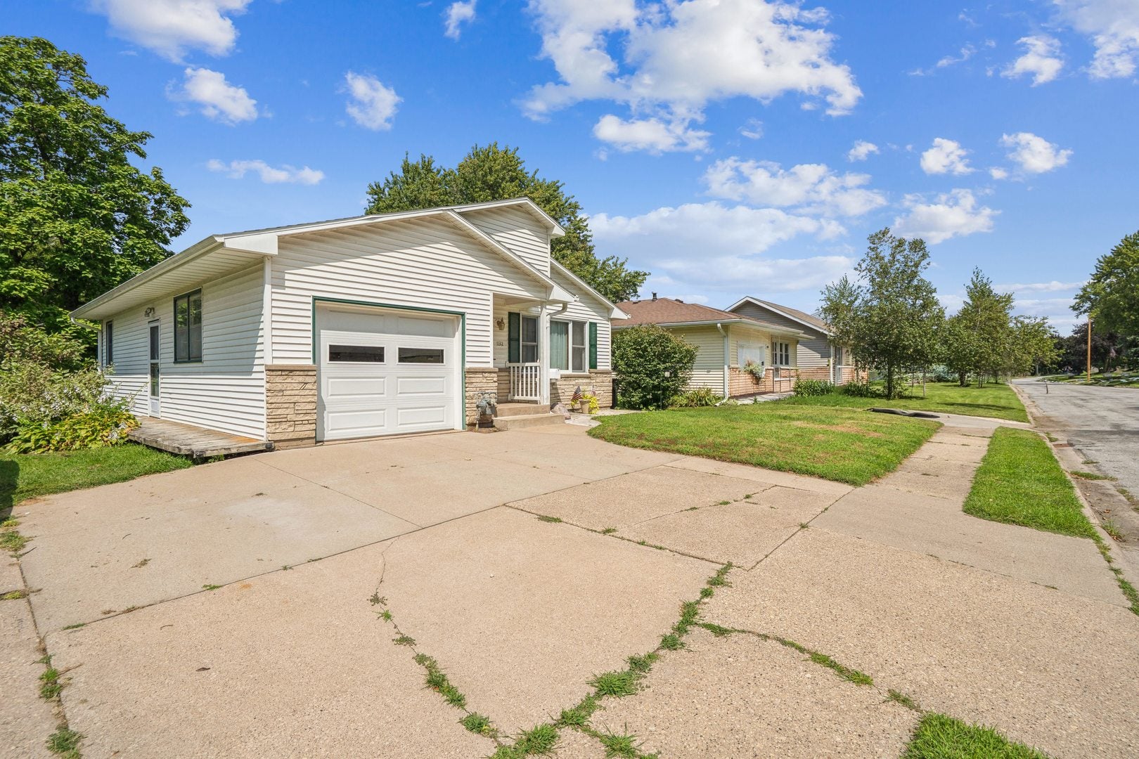 1132 Briarcliff Lane