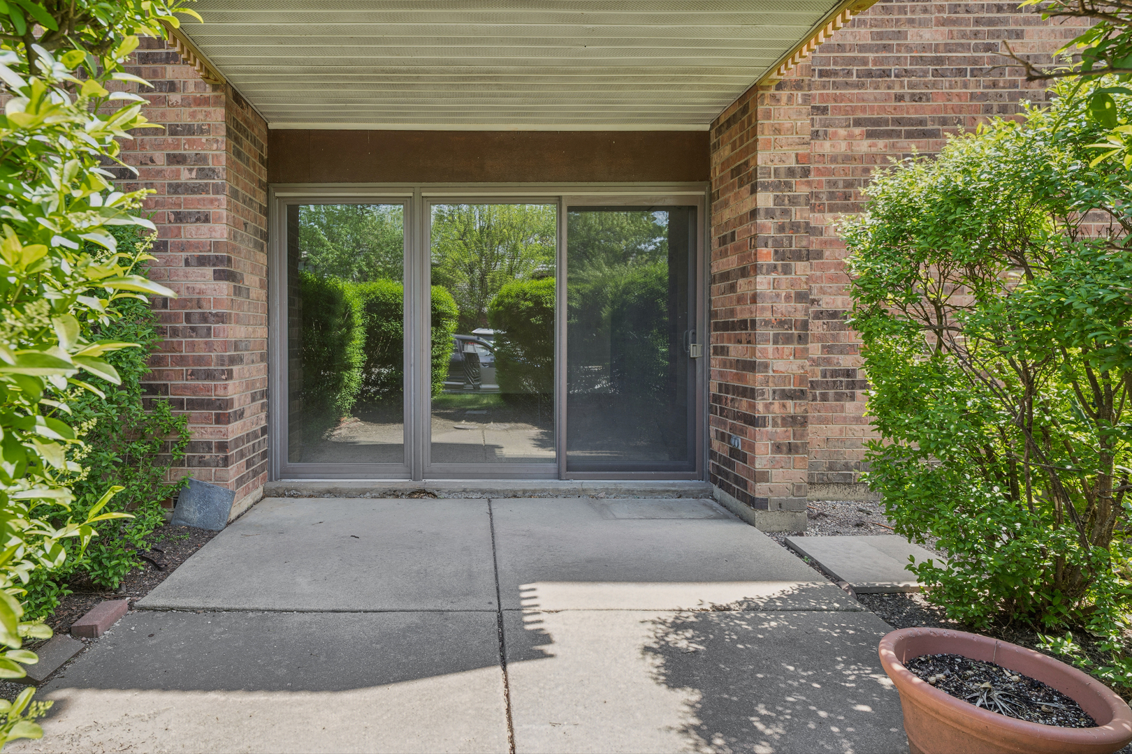 925 Spring Hill Drive 102