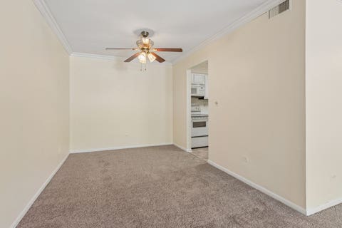 Tiny photo for 925 Spring Hill Drive #102, Northbrook, IL 60062 (MLS # 12577233)