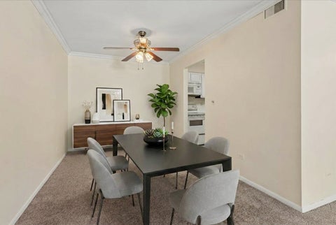 Tiny photo for 925 Spring Hill Drive #102, Northbrook, IL 60062 (MLS # 12577233)