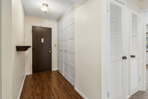 Tiny photo for 925 Spring Hill Drive #102, Northbrook, IL 60062 (MLS # 12577233)