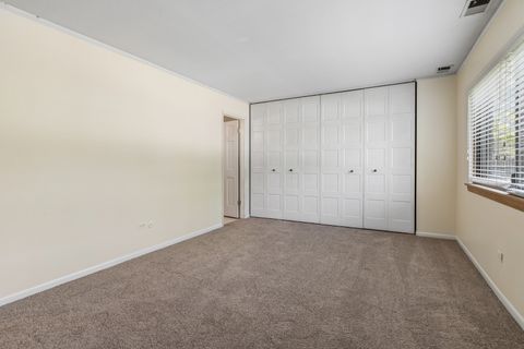Tiny photo for 925 Spring Hill Drive #102, Northbrook, IL 60062 (MLS # 12577233)