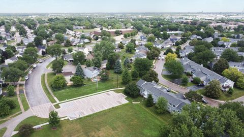Tiny photo for 720 Hoover Drive, Carol Stream, IL 60188 (MLS # 12488818)