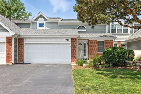 Tiny photo for 720 Hoover Drive, Carol Stream, IL 60188 (MLS # 12488818)