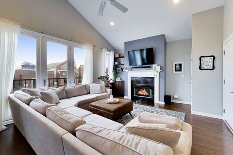 Tiny photo for 1927 W BELMONT Avenue #4, Chicago, IL 60657 (MLS # 12606991)