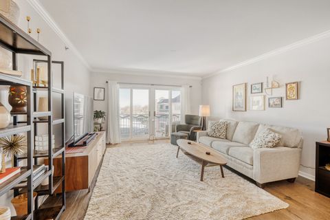 Tiny photo for 720 Creekside Drive #503, Mount Prospect, IL 60056 (MLS # 12557545)