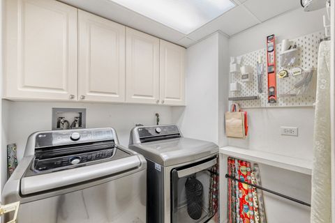 Tiny photo for 720 Creekside Drive #503, Mount Prospect, IL 60056 (MLS # 12557545)