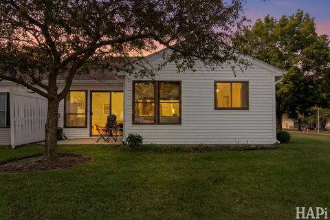 Tiny photo for 7101 Saint Tropez Court #295, Fox Lake, IL 60020 (MLS # 12481276)