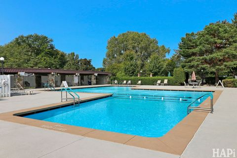 Tiny photo for 7101 Saint Tropez Court #295, Fox Lake, IL 60020 (MLS # 12481276)