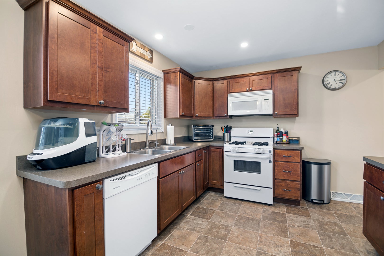 16472 Terry Lane