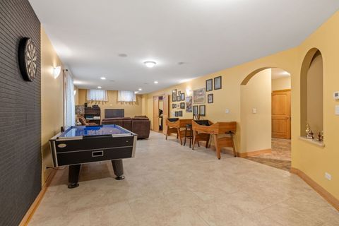 Tiny photo for 5546 Laurel Avenue, La Grange Highlands, IL 60525 (MLS # 12479730)