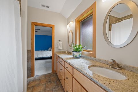 Tiny photo for 5546 Laurel Avenue, La Grange Highlands, IL 60525 (MLS # 12479730)