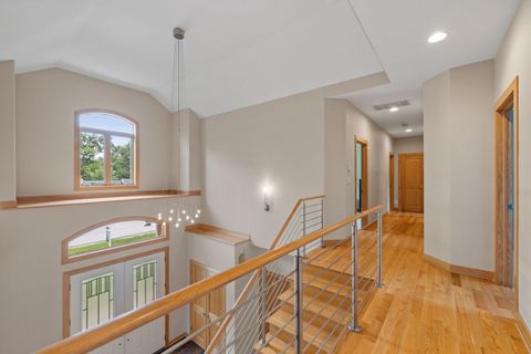 Tiny photo for 5546 Laurel Avenue, La Grange Highlands, IL 60525 (MLS # 12479730)