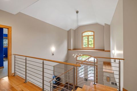 Tiny photo for 5546 Laurel Avenue, La Grange Highlands, IL 60525 (MLS # 12479730)