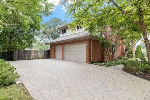 Tiny photo for 5546 Laurel Avenue, La Grange Highlands, IL 60525 (MLS # 12479730)