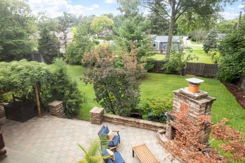 Tiny photo for 5546 Laurel Avenue, La Grange Highlands, IL 60525 (MLS # 12479730)