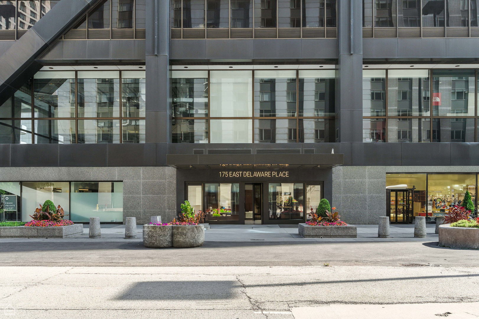 175 E Delaware Place 5501