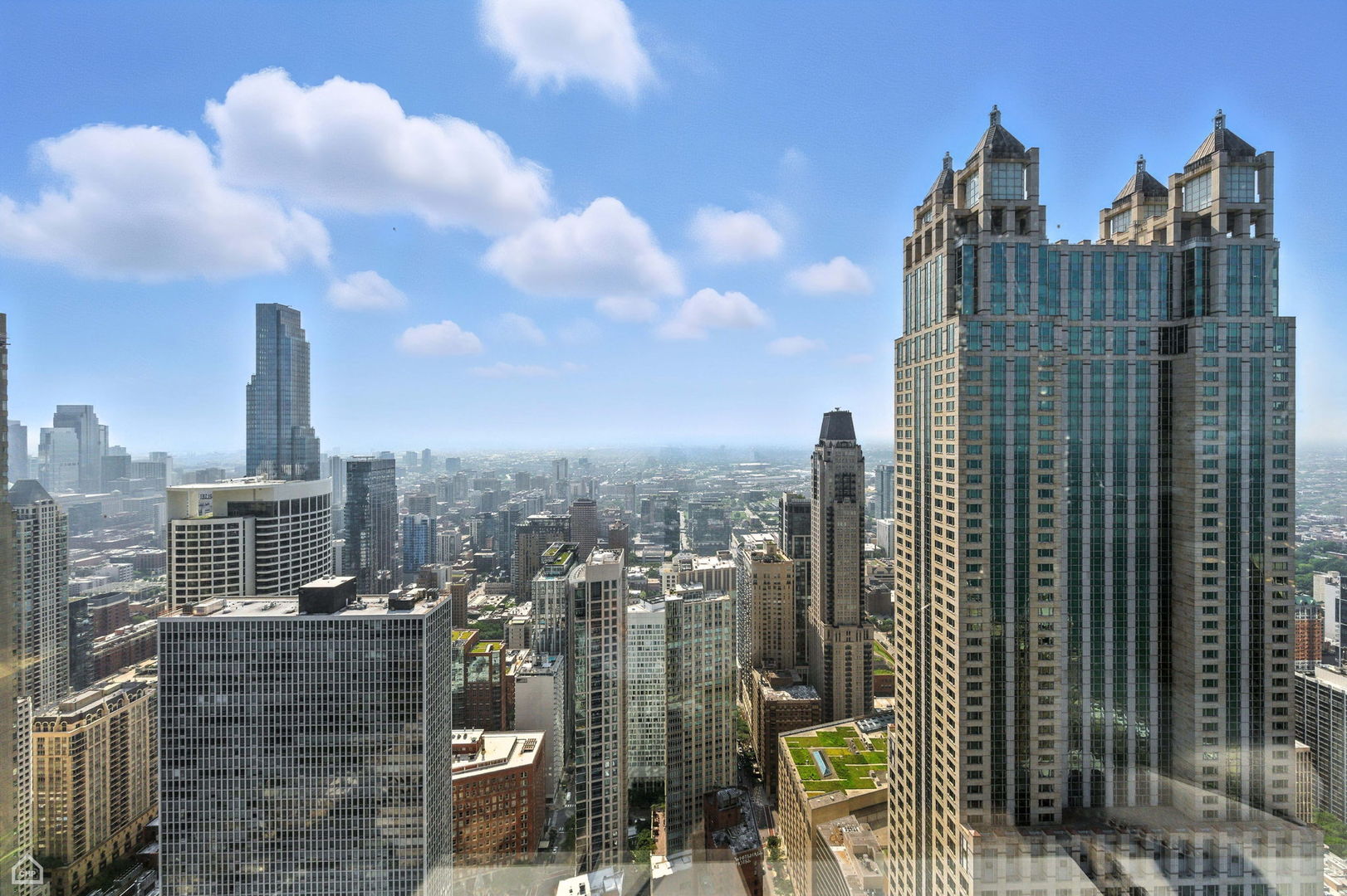 175 E Delaware Place 5501