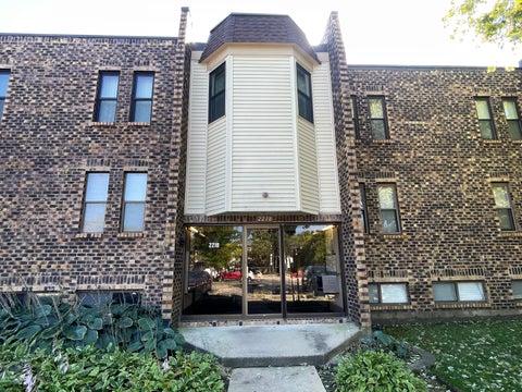 Tiny photo for 2218 Country Club Drive #22, Woodridge, IL 60517 (MLS # 12779083)