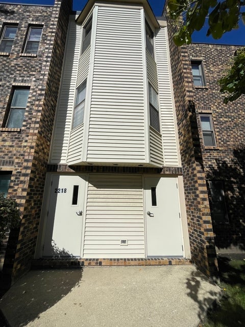Tiny photo for 2218 Country Club Drive #22, Woodridge, IL 60517 (MLS # 12779083)