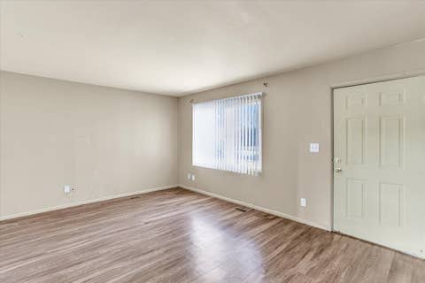 Tiny photo for 704 S Scottswood Drive, Urbana, IL 61802 (MLS # 12707068)