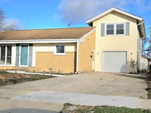 Tiny photo for 7434 Emerson Street, Morton Grove, IL 60053 (MLS # 12535092)