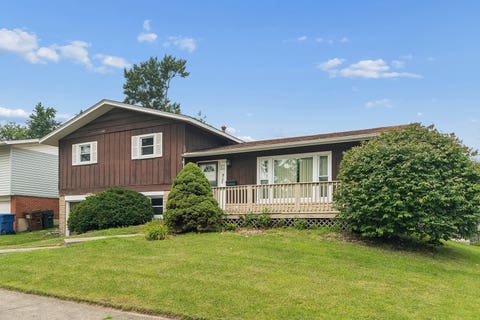 Photo of 6142 Rob Roy Drive, Oak Forest, IL 60452 (MLS # 12728135)