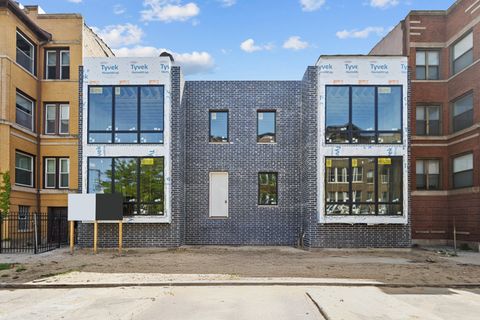 4721 S Ingleside Avenue Chicago IL 60615
