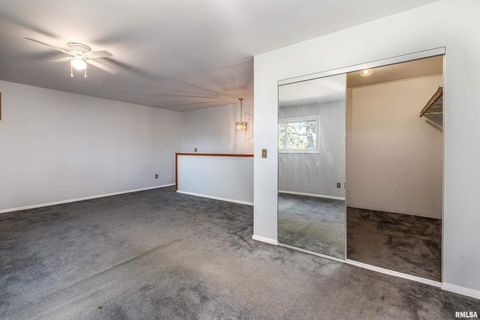 Tiny photo for 1206 W Goodall Street, Marion, IL 62959 (MLS # EB460169)